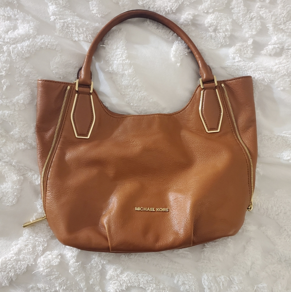 Michael kors shoulder bag